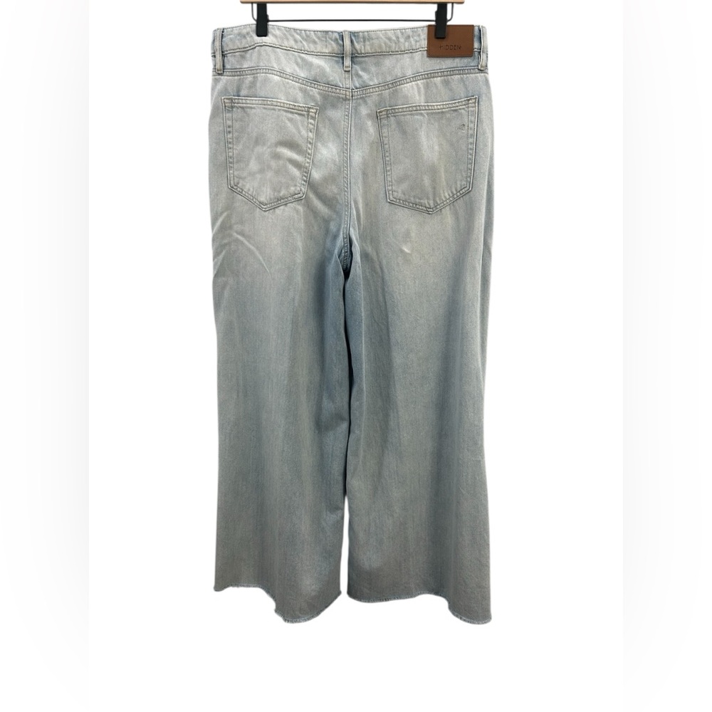 Hidden Jeans Women’s Wide Leg Denim – Size 32 – Light Wash – 41” Length